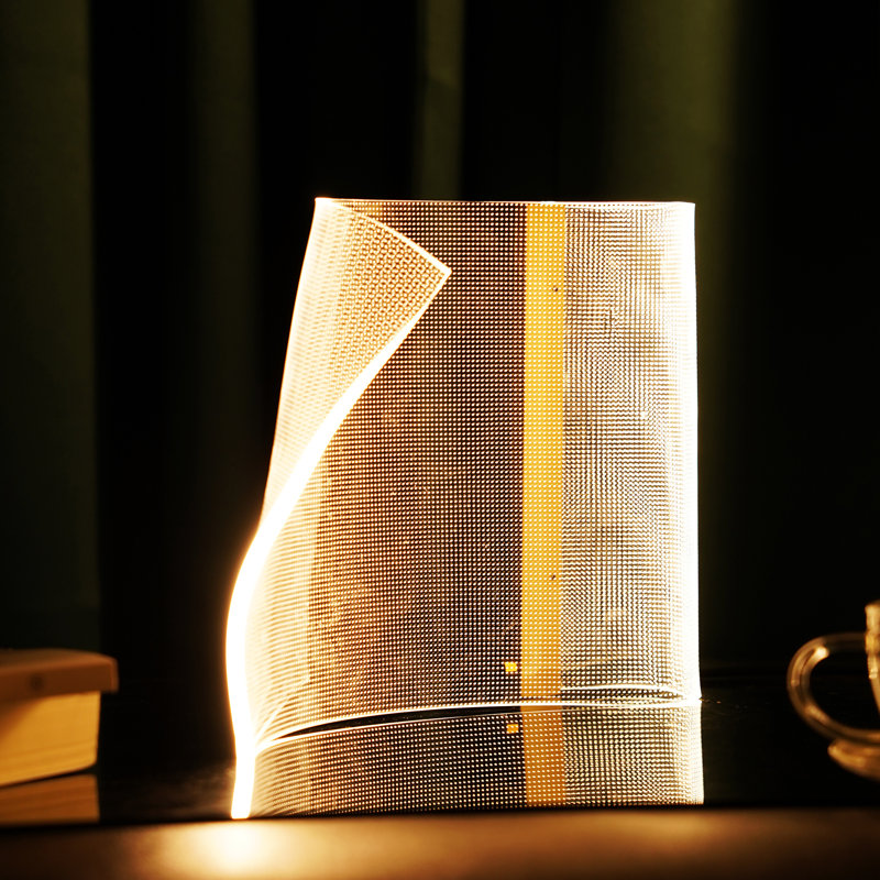 Lampe de bureau en acrylique Dantas