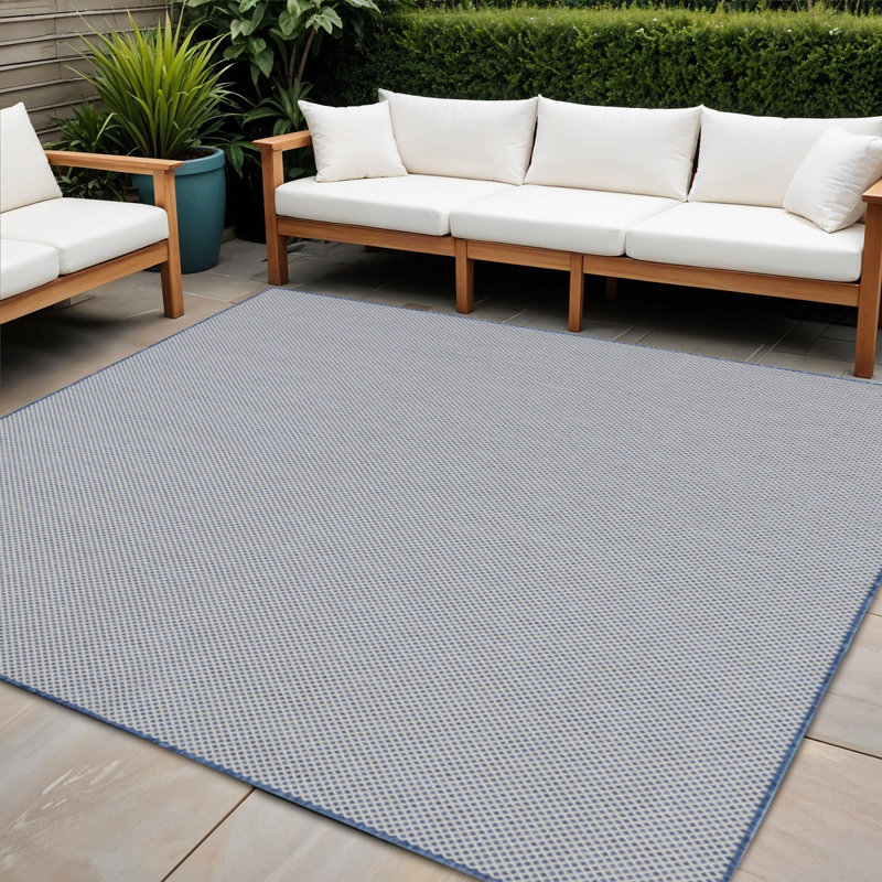 Tapis bleu tissé à la machine 8 pi