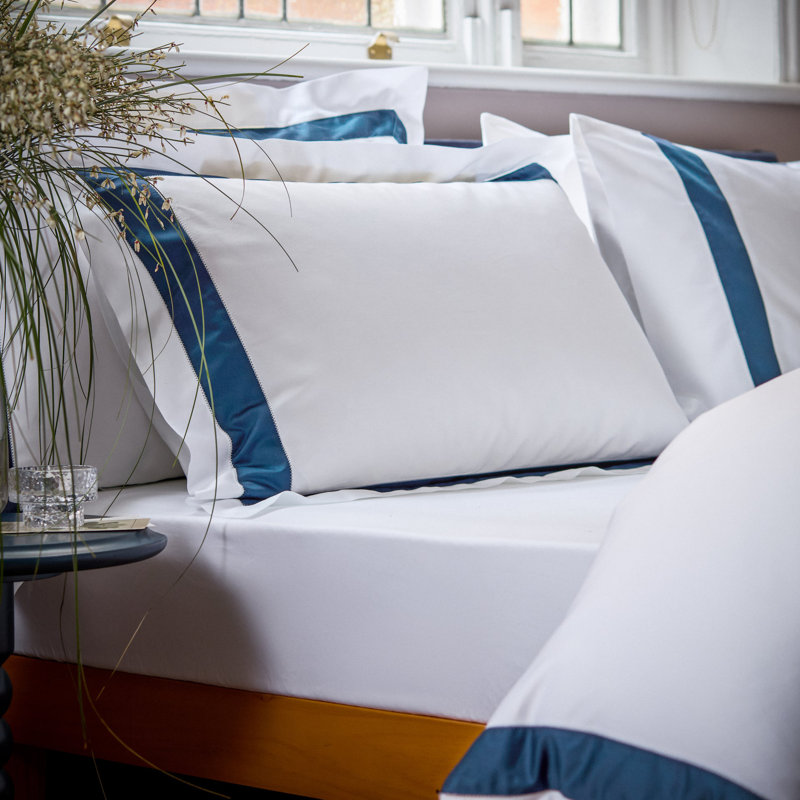 Balmoral Sheet Set, White/Navy Blue, King Sheet Set