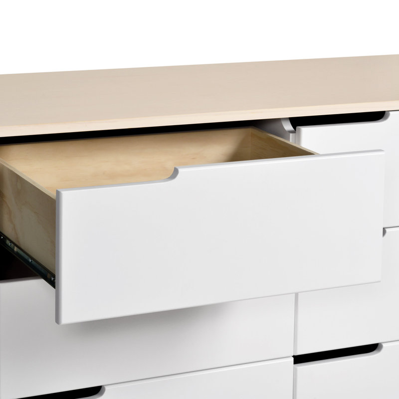 Hudson Crib, Dresser And Kiwi Glider Set