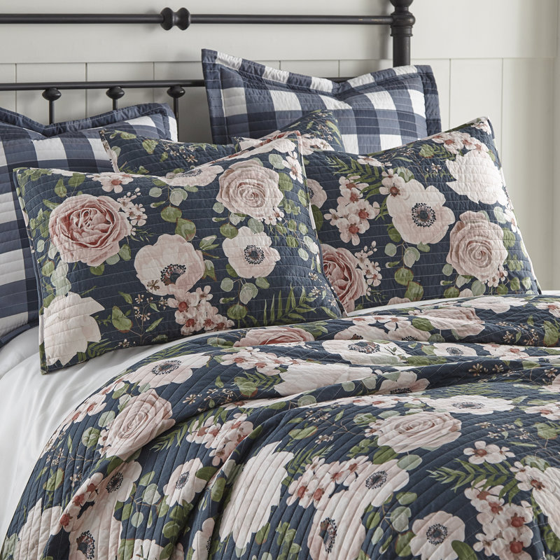 Fiori Full/Queen Quilt Set, Queen Quilt + 2 Shams