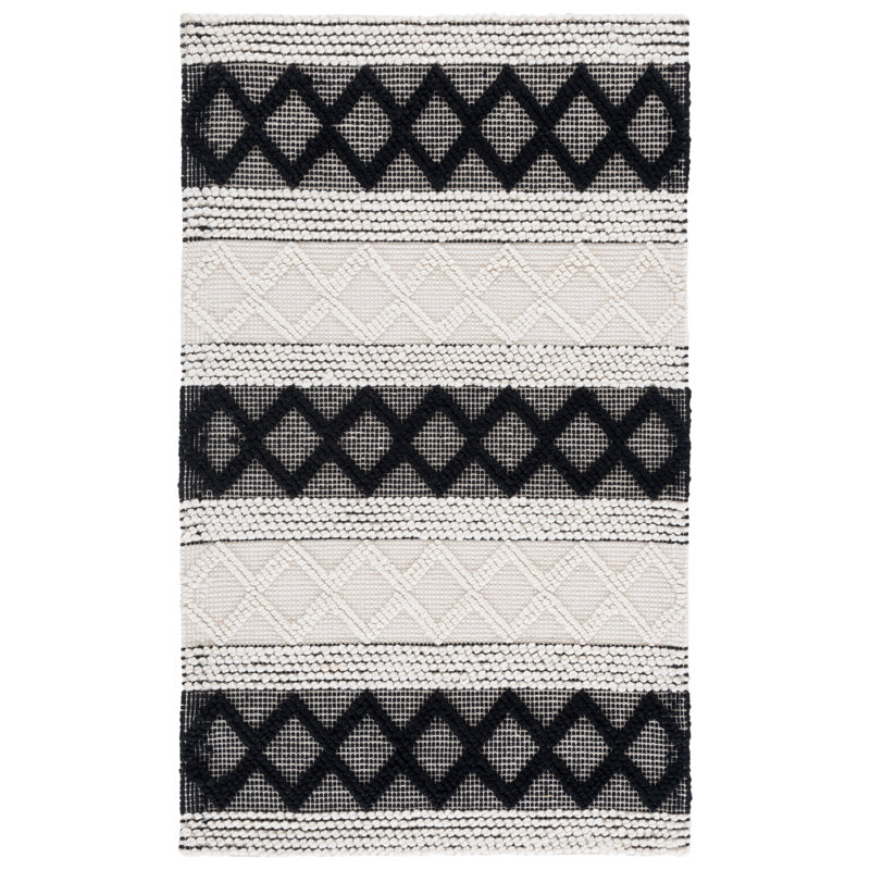 Hand Woven Wool/Cotton Geometric Rug in Ivory/Black, Rectangle 3' x 5'