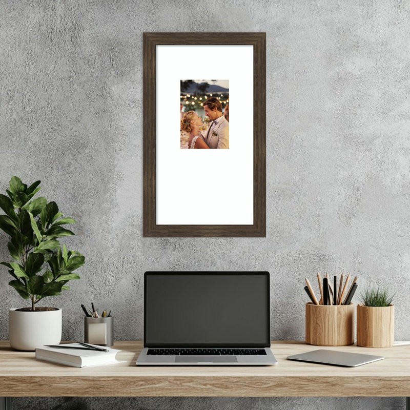 Cadre photo Woodgrain, Grain de bois rayé chocolat, 10 x 18 emmêlés à 5 x 7