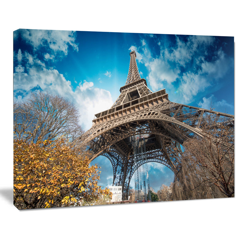 Tour Eiffel de Paris et vue du ciel bleu de Paris, reproduction de photo sur toile tendue, H 30 po x l 40 po x P 1 po