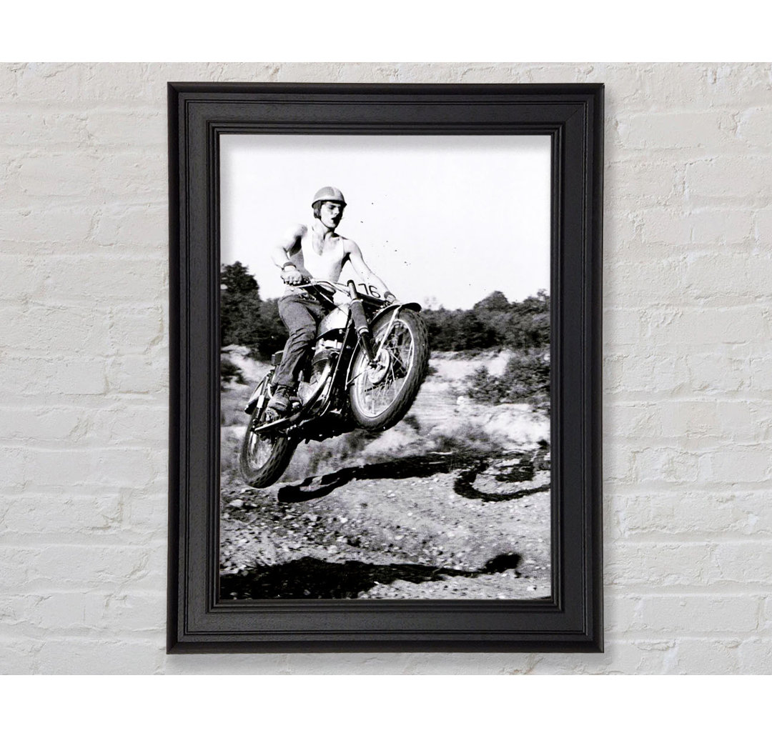 Retro Motorcross Wheelie Gerahmter Druck