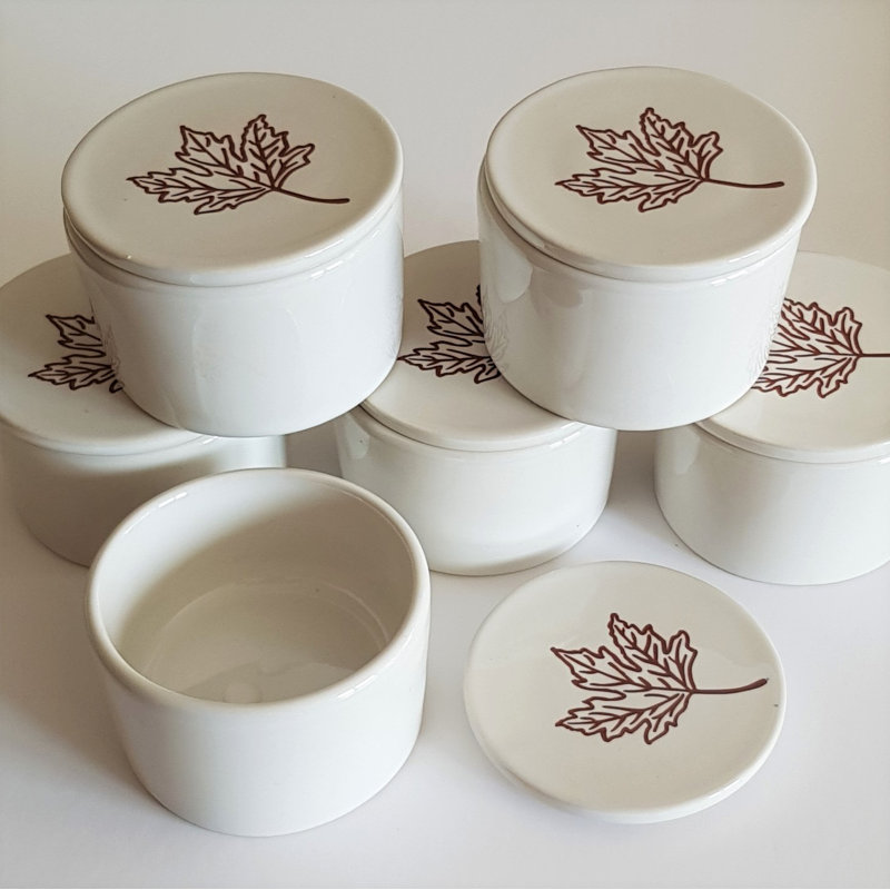 Maple Ceramic Tealight, White