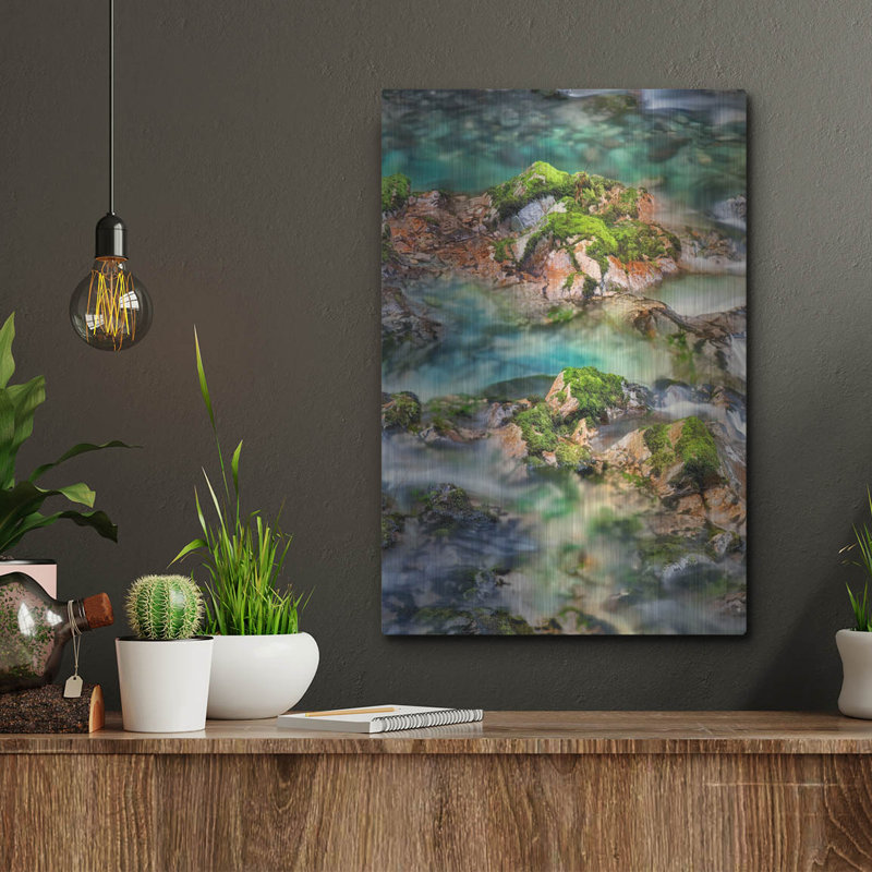 «Mossy Rocks» par Dennis Frates, H 16 po x l 12 po