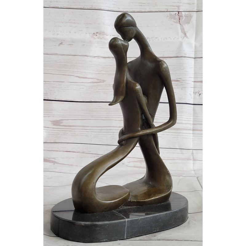 Sculpture de deux inséparables Zinia partageant un moment
