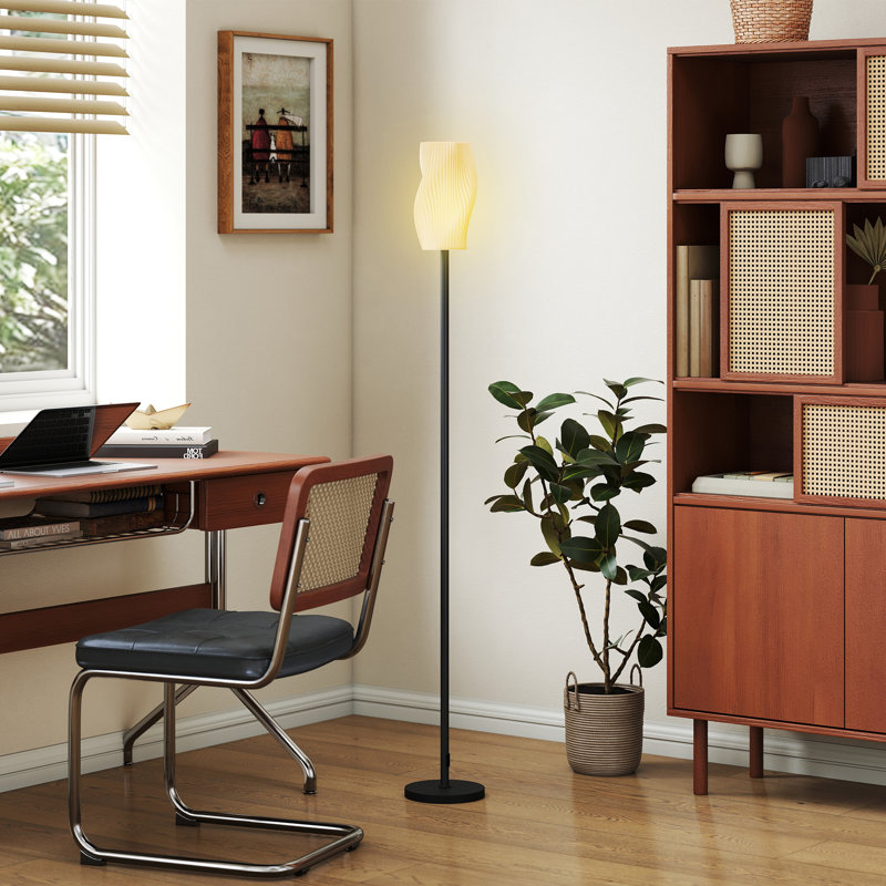 147cm Powder Coated Traditional Floor Lamp