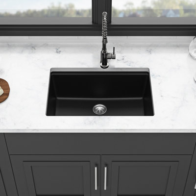 Évier de cuisine 28 pouces par 19 comptoir en quartz noir, matériau haut de gamme, surface lisse, élimine les vibrations, avec grille de séchage et grille inférieure noire, composite de 28 po x 19 po