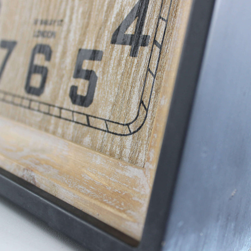 Livistona Wall Clock