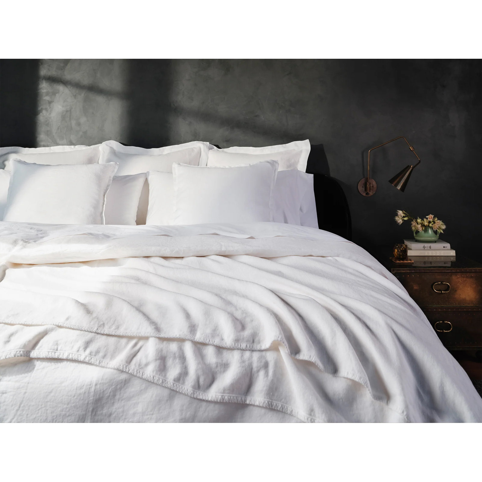 Coyuchi Organic Relaxed Linen Duvet Cover, Alpine White, Full/Queen Duvet Cover