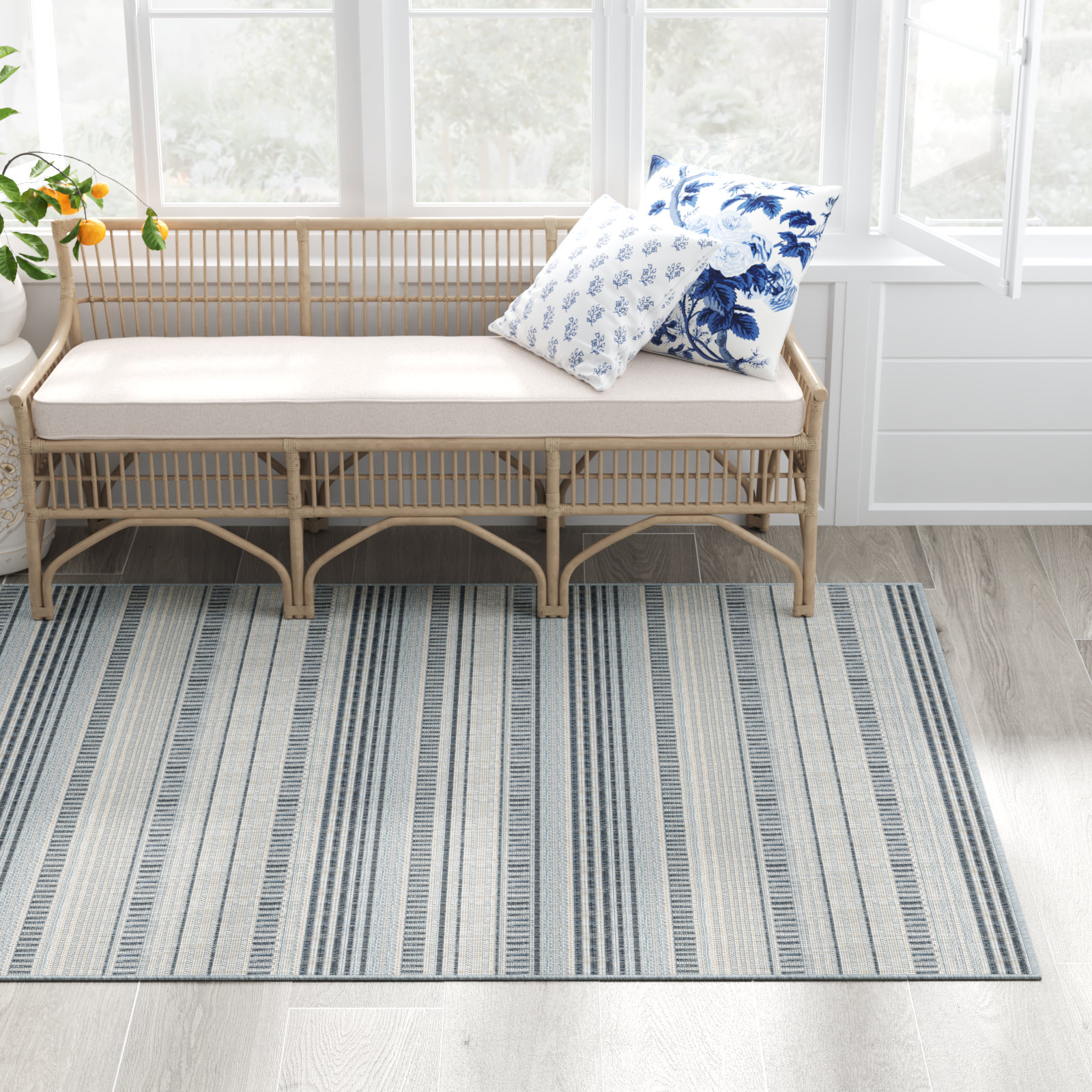 Indoor/Outdoor Rug, Rectangle 5' x 7'