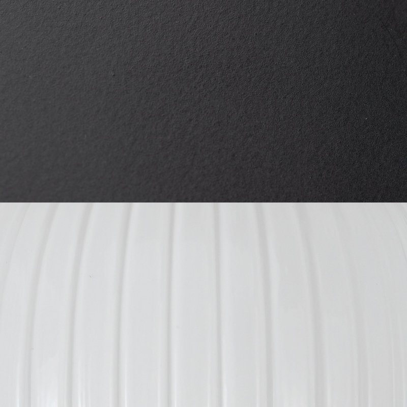 Luminaire suspendu 7 po Cherise, H 81,75 po x l 6,75 po x P 6,75 po, Noir