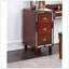 Ensemble de meuble-lavabo traditionnel en cerisier avec tiroirs de rangement et tabouret