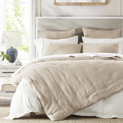 Courtepointe taupe brodée en gaze de coton taupe 3 pièces, douce avec un caractère froissé, légère et idéale pour une utilisation toute l'année, offrant un joli look, testée en harmonie de couleurs