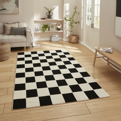 Chequered Machine Tufted Area Rug