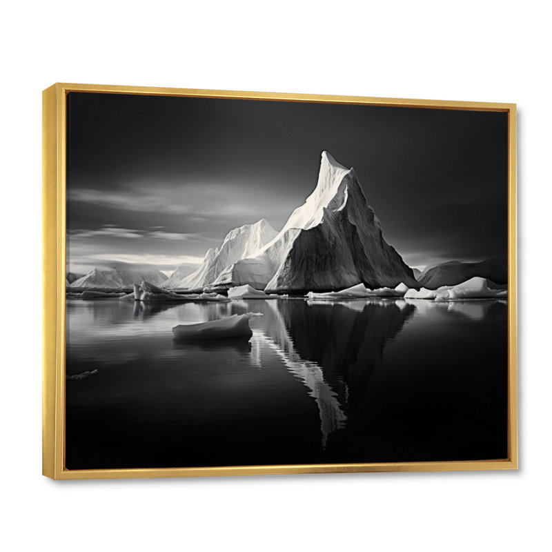 «Iceberg gris élégant de l'Arctique», reproduction sur toile, H 24 po x l 32 po, Cadre flottant doré