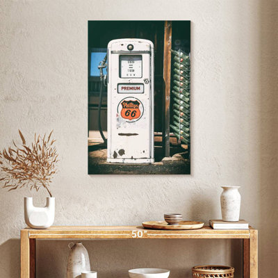 Mehar American West Gas Station Premium 66