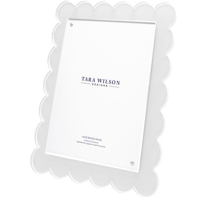 White Scallop Frame - 8" x 10"