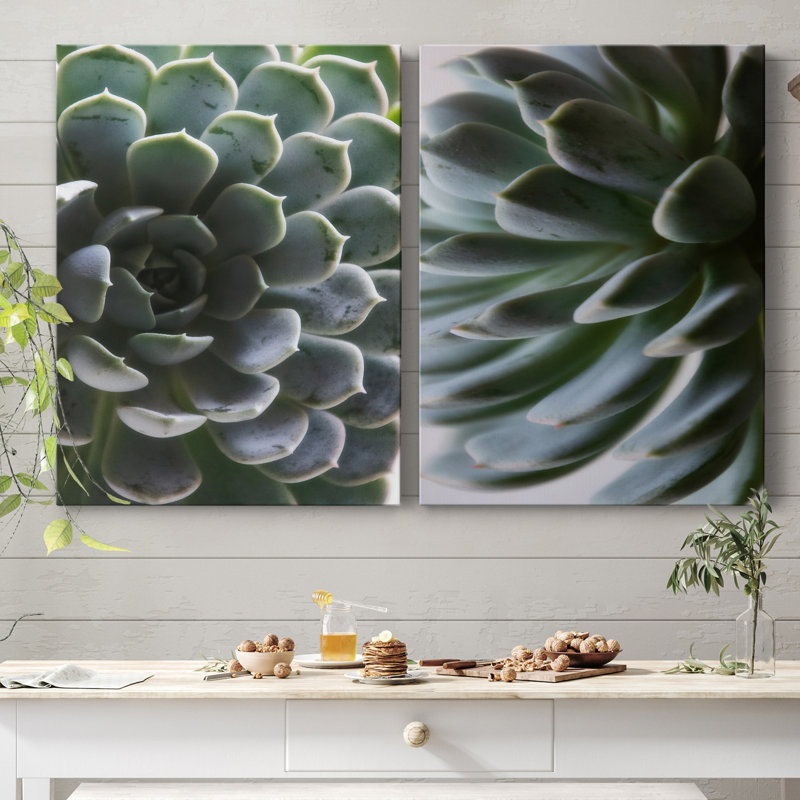 Irene Weisz - ensemble de 2 reproductions de photos, H 20 po x l 32 po x P 1 po, Toile tendue, Pas de tapis