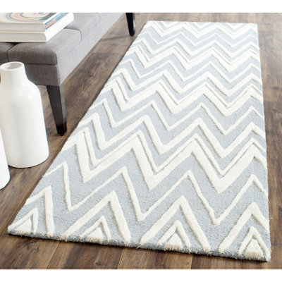 Sanyla Hand Tufted Wool Chevron Rug