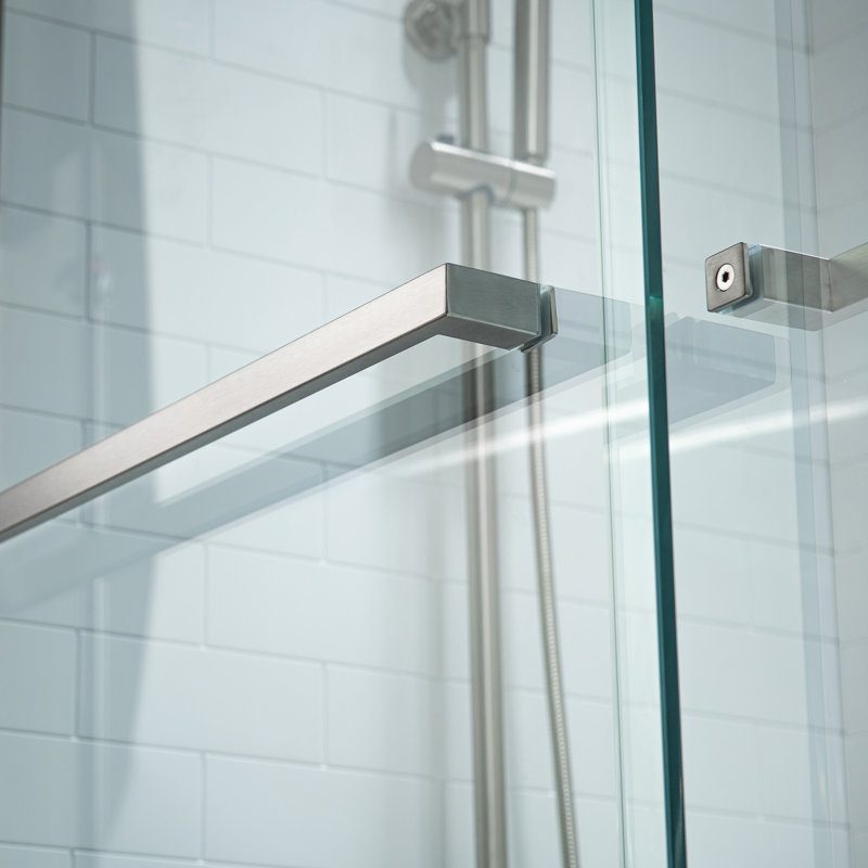 Portes de baignoire sans cadre de 56 à 60 po de largeur x 66 po de hauteur avec verre trempé transparent de 5/16 po (8 mm), double coulissement avec bandes d'étanchéité latérales