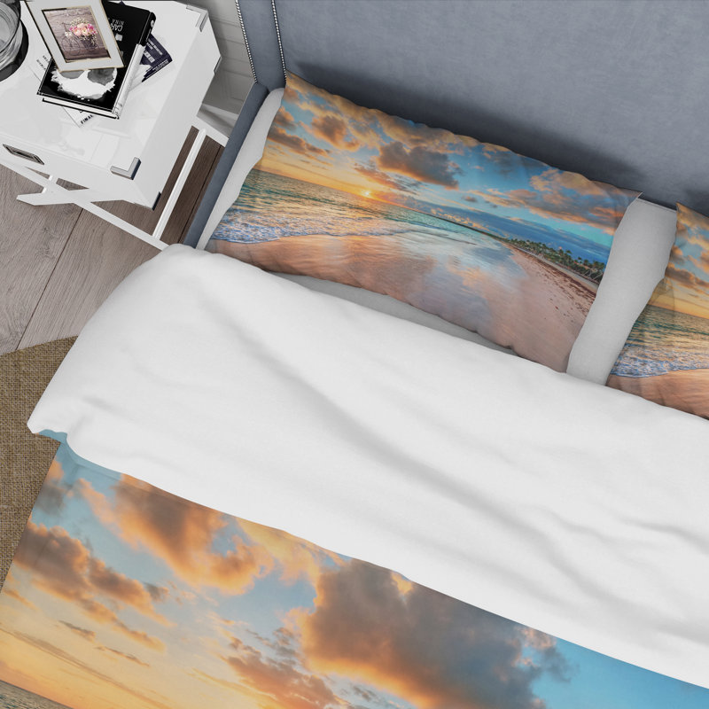 Glorious Sunset Breaking Waves By The Shore - Nautical Duvet Cover Set - Microfiber Polyester