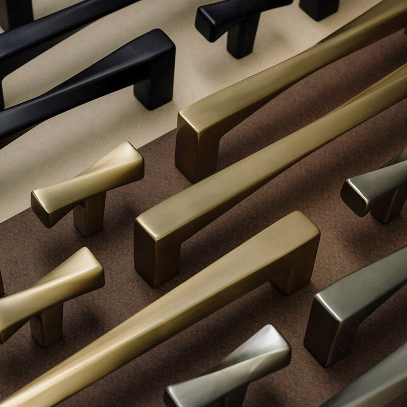 Twist Bar / Handle Pull, Satin Brass, 5"