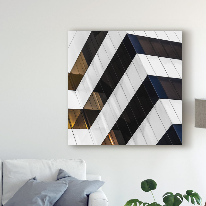 « high-tec », reproduction de photo sur toile tendue, H 35 po x l 35 po x P 2 po