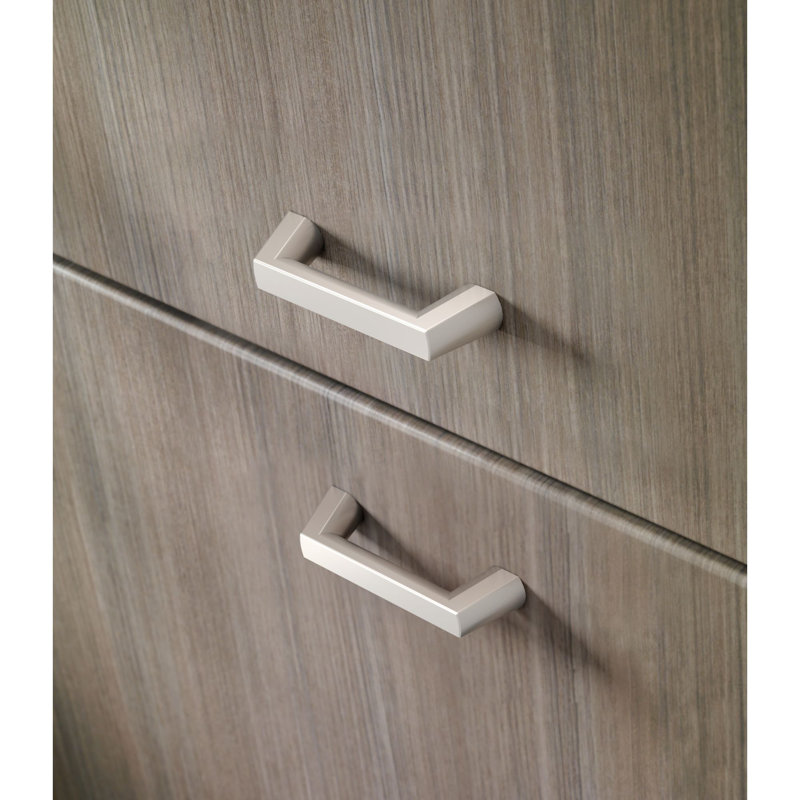 Poignée barre 3 3/4" au centre, Nickel satiné