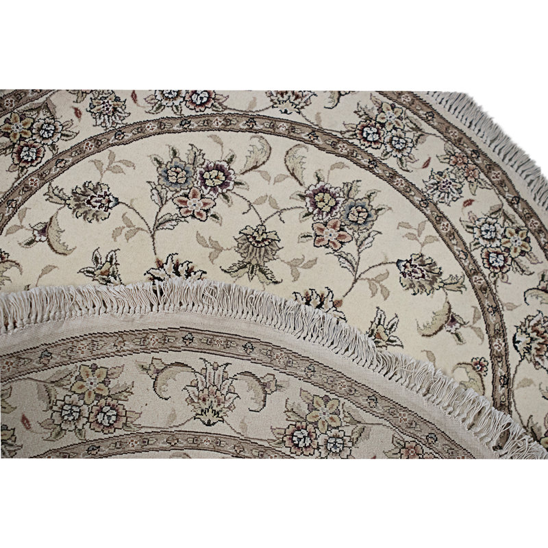Hand Knotted Area Rug in Ivory