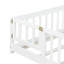 Lit simple au sol avec clôture et porte, lit en bois d'hévéa avec garde-corps de sécurité, blanc