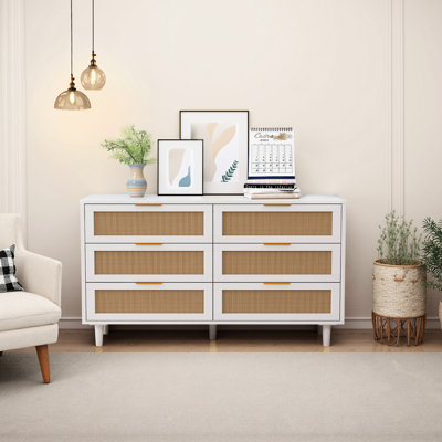 6 armoires de rangement de 49,88 po. Pratique pour le rangement à la maison. Design blanc et naturel dans la chambre à coucher et le salon. Commode de 49,88 po avec 6 tiroirs. Chambre contemporaine. Toucher