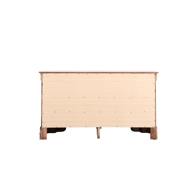 Commode élégante en cerisier - G3100-d avec détails courbés de style traditionnel dans les bases et les moulures