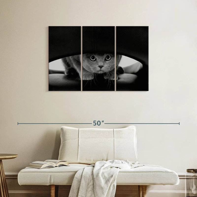 Peeking Cat, H 24 po x l 38 po