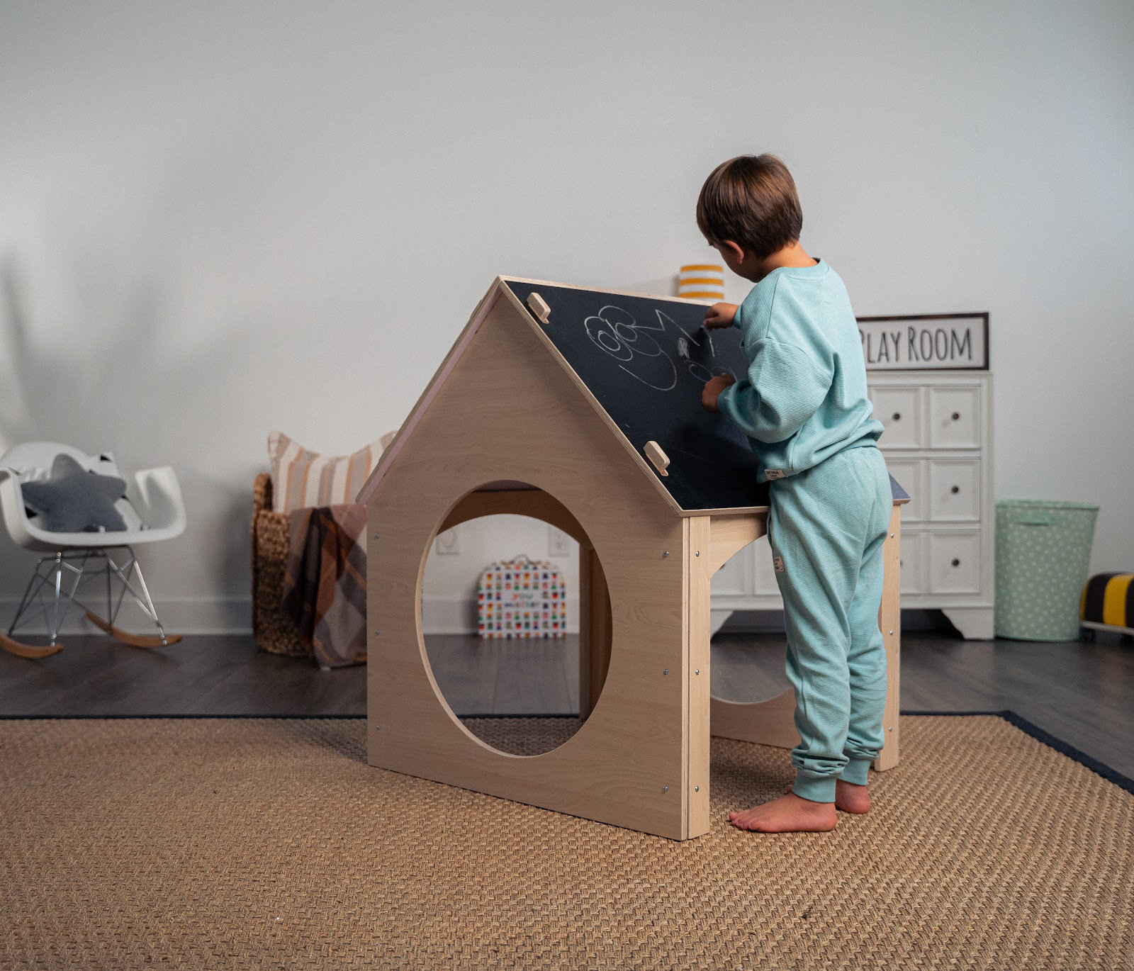 Indoor store wooden playhouse