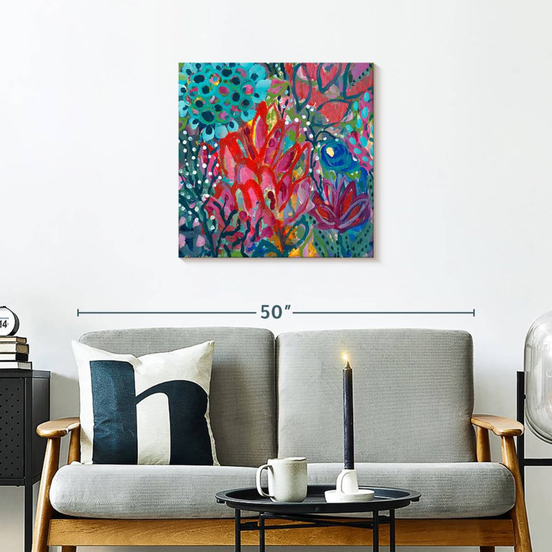 Avery Prana, 24" H x 24" W