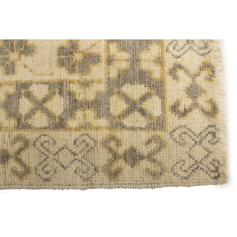 Tapis oriental fait à la main M6