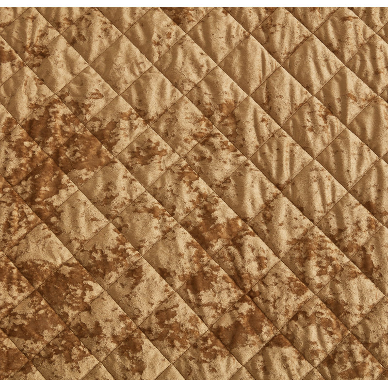 Diamond Stitch Reversible Plush Distressed Velvet Quilt Set, Oversized King Quilt + 2 King Shams, Caramel Gold