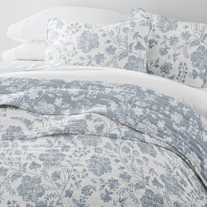 Light Blue Twin Reversible Microfiber Quilt Set with Floral Pattern