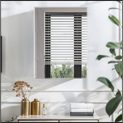 Sophisticated 30*24 Inch Single Door Mirror Aluminum Medicine Cabinet Surface Mount Or Recessed Bathroom
