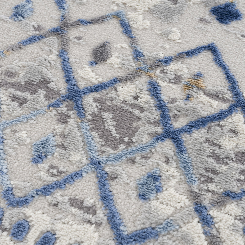 Hannah Moroccan Blue and Cream 5' x 7' Area Rug