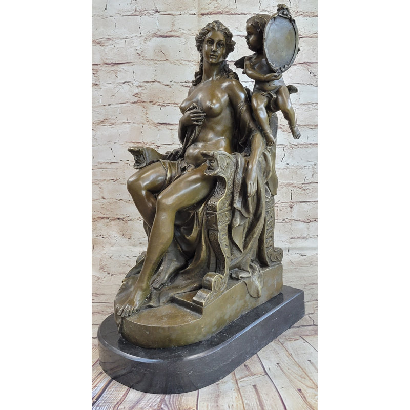 Figurines et sculptures