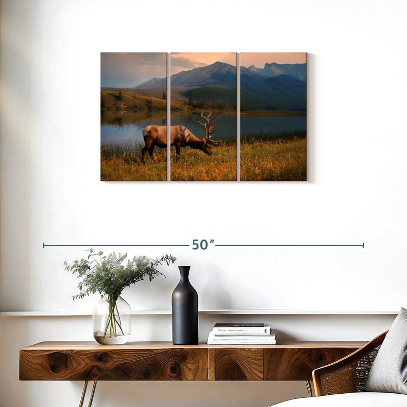 Lakeside Elk, 20" H x 33" W