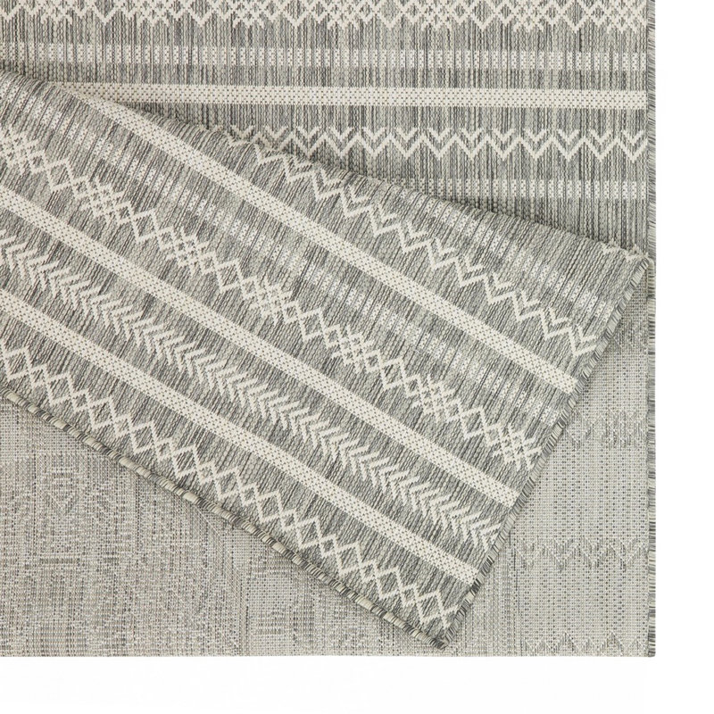 Indoor/Outdoor Area Rug, Rectangle 5'3" x 7'3"