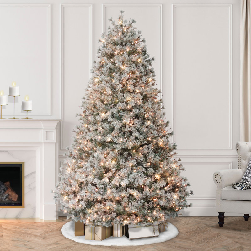 Arbre de Noël artificiel épinette enneigé 7,5 pi Idaho
