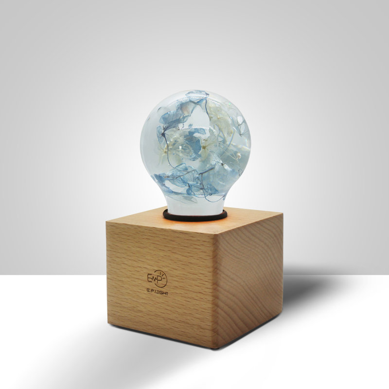 Lampe de table en bois 6,3 po