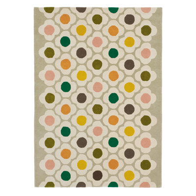 Area Rug in Beige/White/Green
