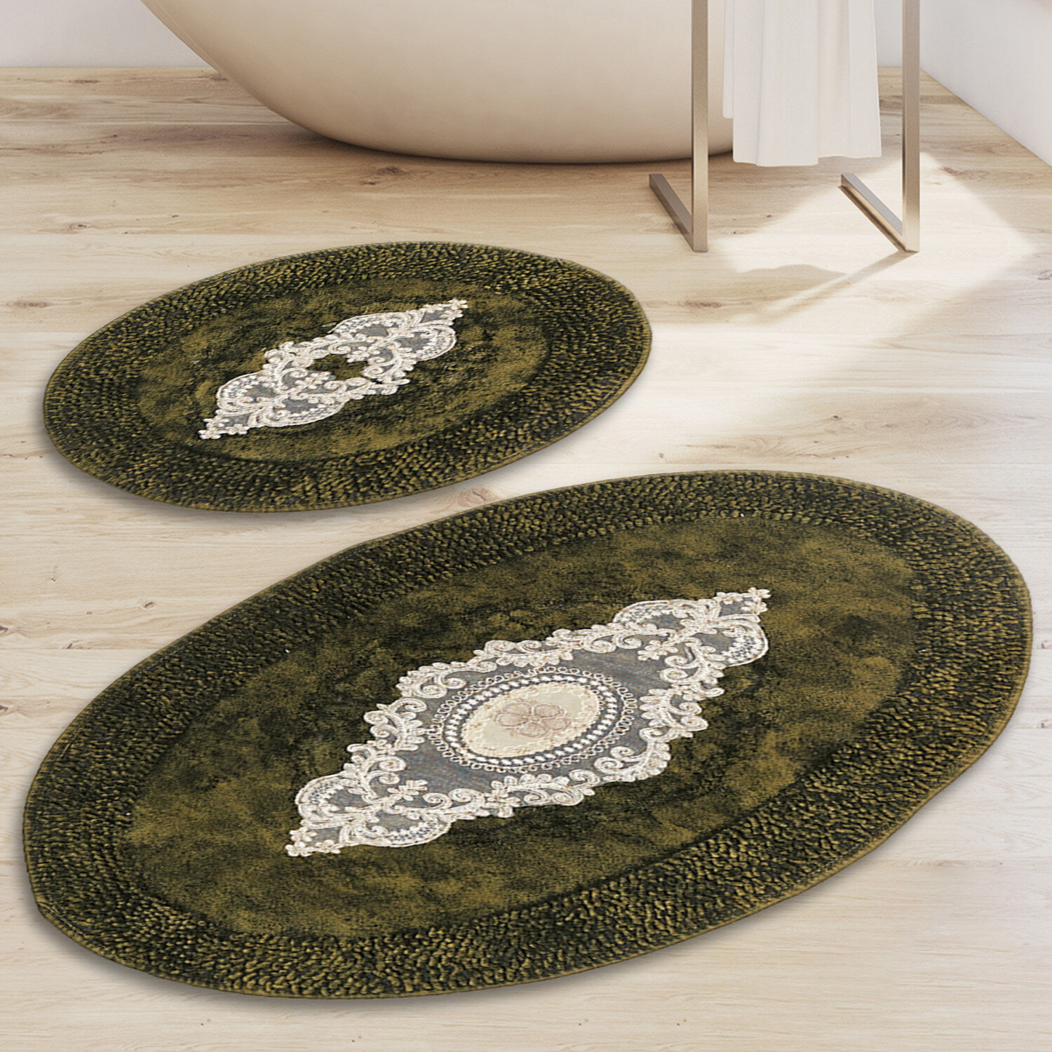 https://assets.wfcdn.com/im/19372079/compr-r85/1594/159467098/bath-mat-with-non-slip-backing.jpg